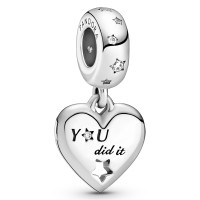 Herzlichen Glückwunsch Herzen und Sterne Charm-Anhänger 799323C01 Herzlichen Glückwunsch Herzen und Sterne Charm-Anhänger 799323C01
